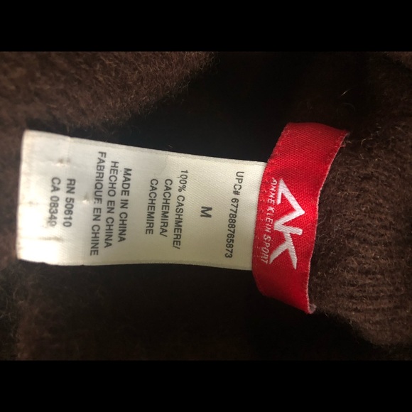 Sweater - Picture 3 of 4